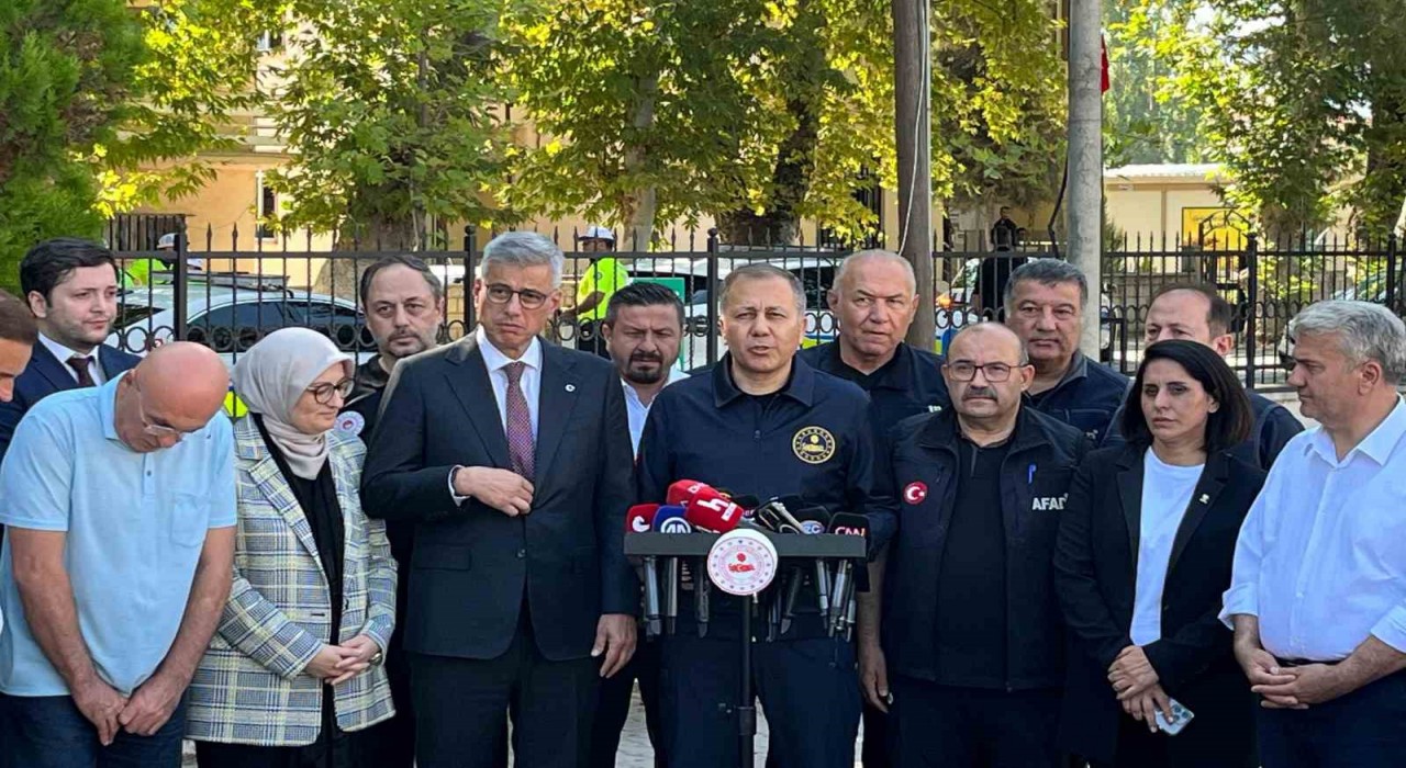 Sağlık Bakanı Memişoğlu: Toplam 52 başvuru var, 29u yaralı olarak hastanelerimizde tedavi altına alındı