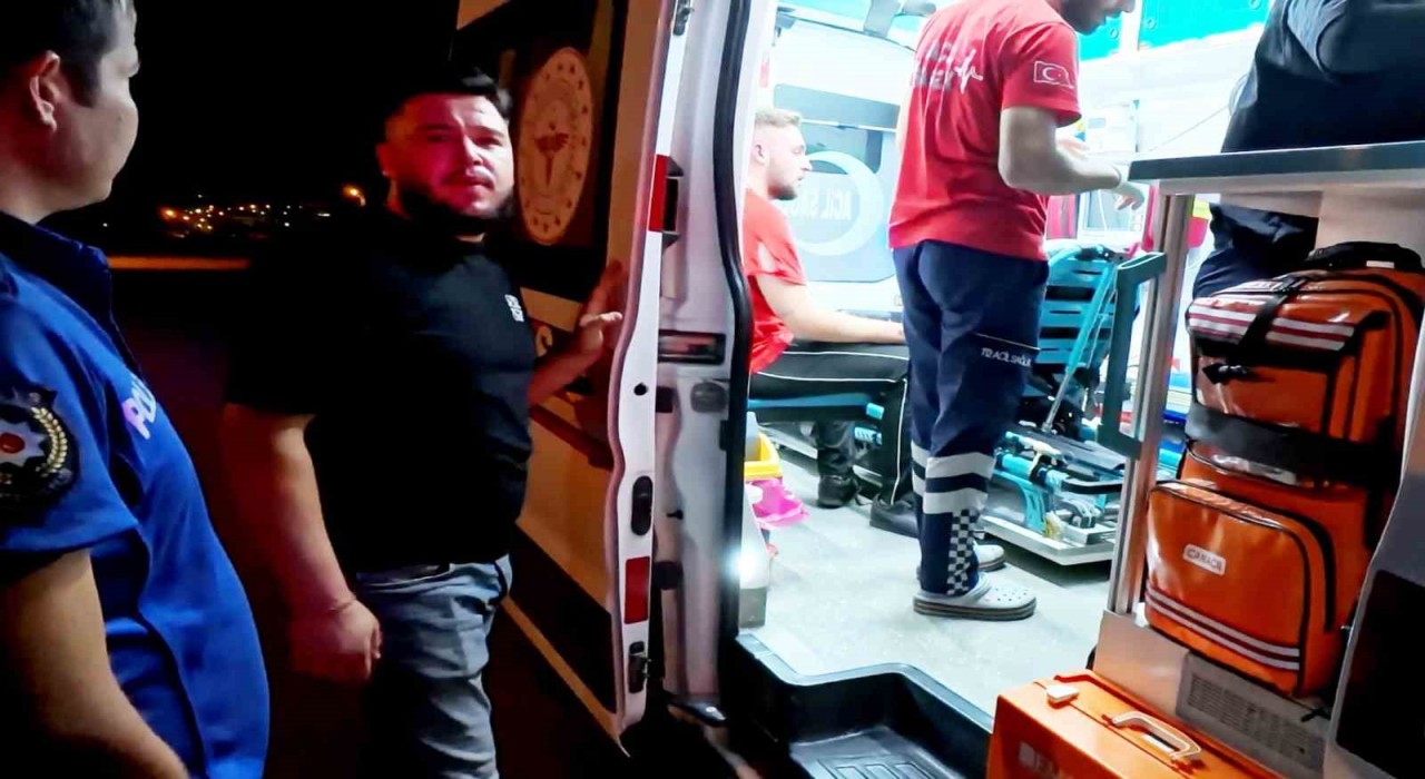 Sağlık ekibine Pansuman yapın gönderin dedi, gazeteciyle de imalı konuştu