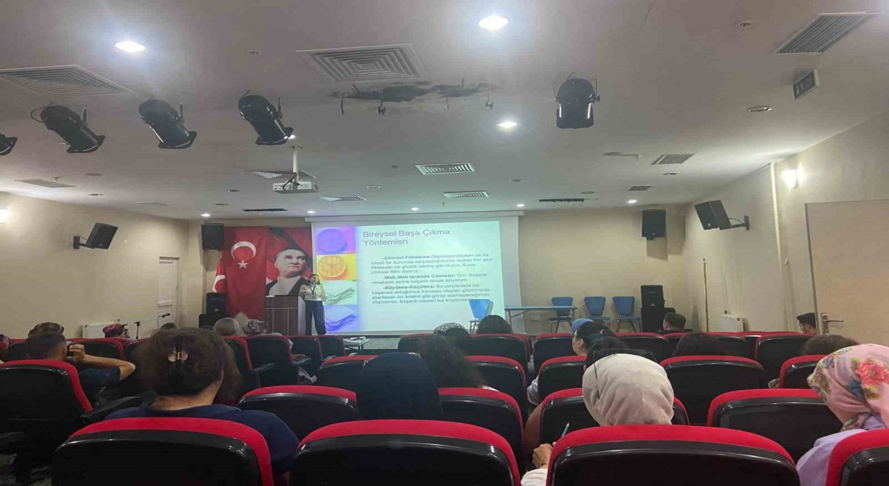 Sağlık elçileri eğitimleri Akçakocada devam ediyor