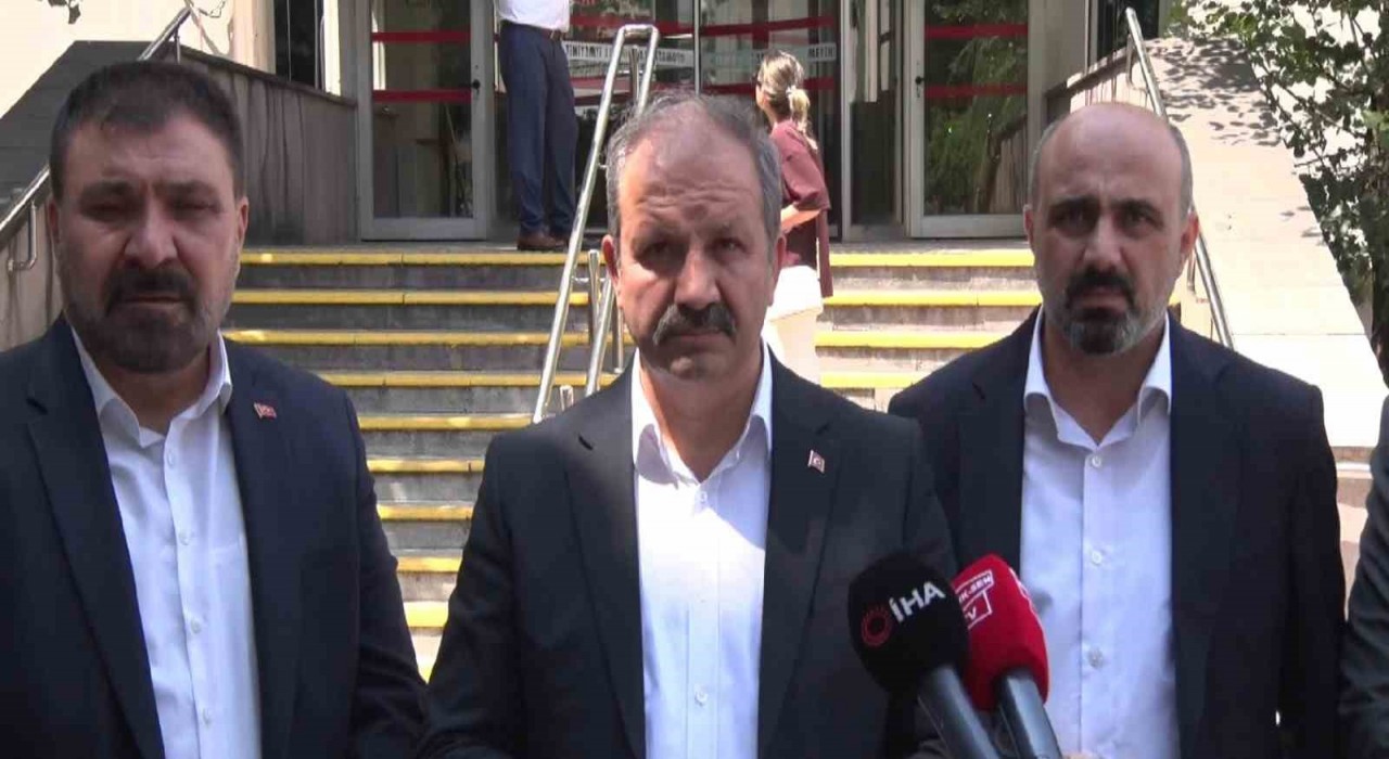 Sağlık-Sen Genel Başkanı Doğan: Hekimin yoğun bakımda ıslatmış olduğu o formanın hakkını almak için mücadele edeceğiz