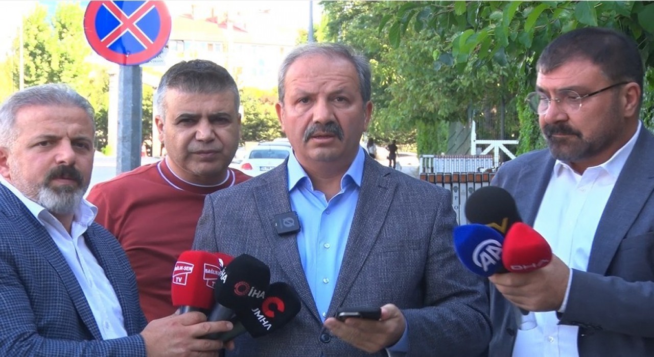 Sağlık-Senden bin liralık taban aylığı teklifine tepki