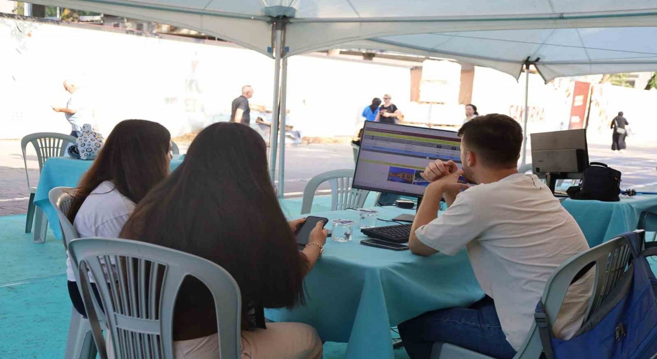 Sakarya Büyükşehirin YKS tercih danışmanlığı yoğun ilgi gördü