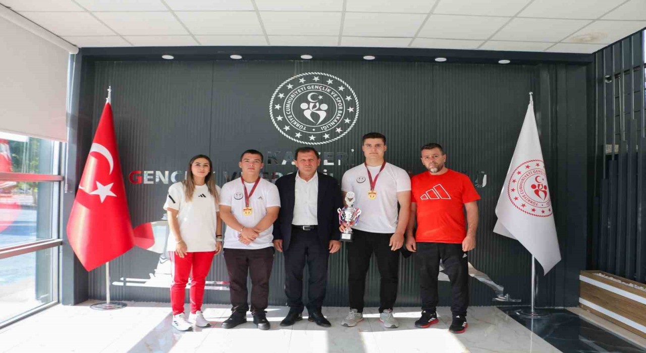 Şampiyon sporculardan Kabakcıya ziyaret