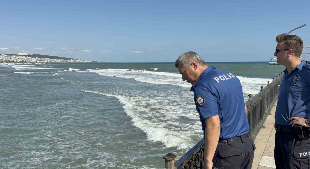 Samsunda denize giren 2 genç boğuldu