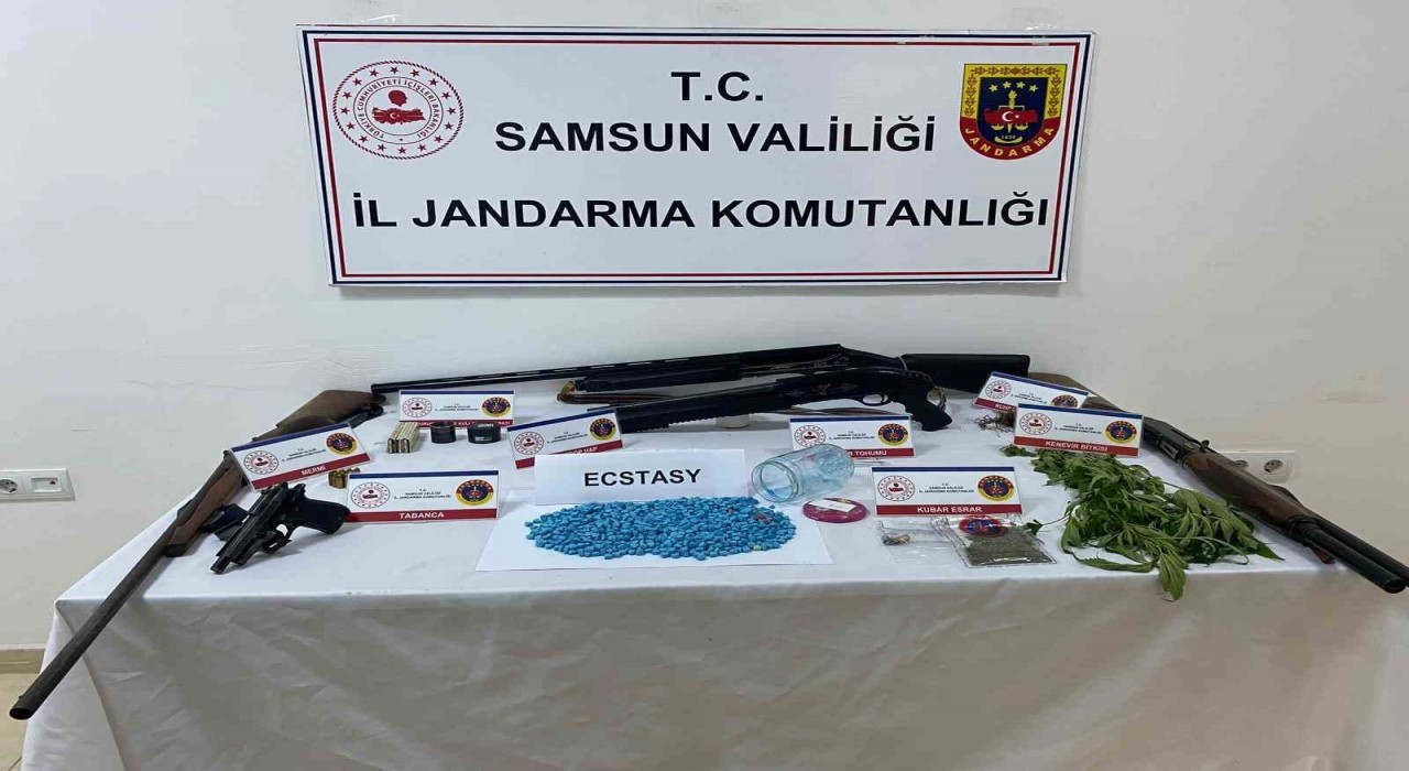 Samsunda jandarmadan uyuşturucu operasyonu: 2 gözaltı