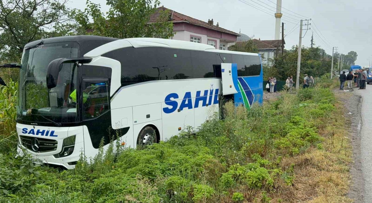 Samsunda yolcu otobüsü kaza yaptı: Yaralılar var