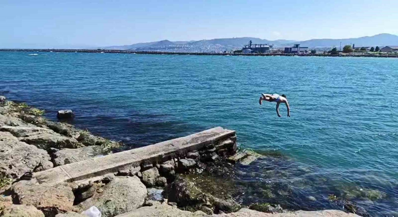 Samsunlular, denize girdikleri alanda güvenlik ve düzenleme talep ediyor