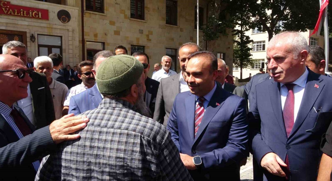 Sanayi ve Teknoloji Bakanı Kacır Bayburtta ziyaretlerde bulundu