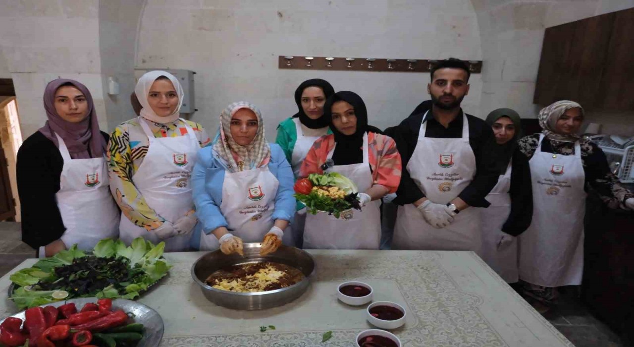 Şanlıurfada yöresel yemeklerin yeni nesillere aktarılması için yoğun çalışma