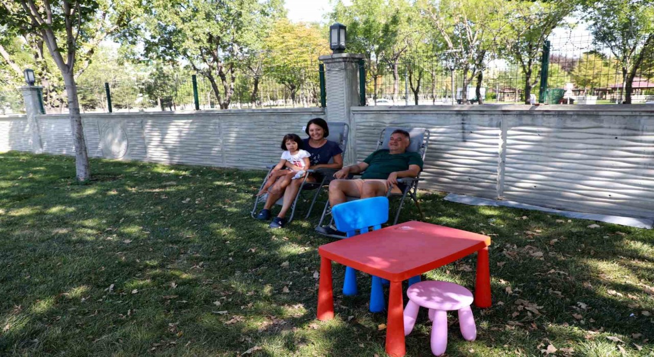 Şehrin merkezinde karavan konforu