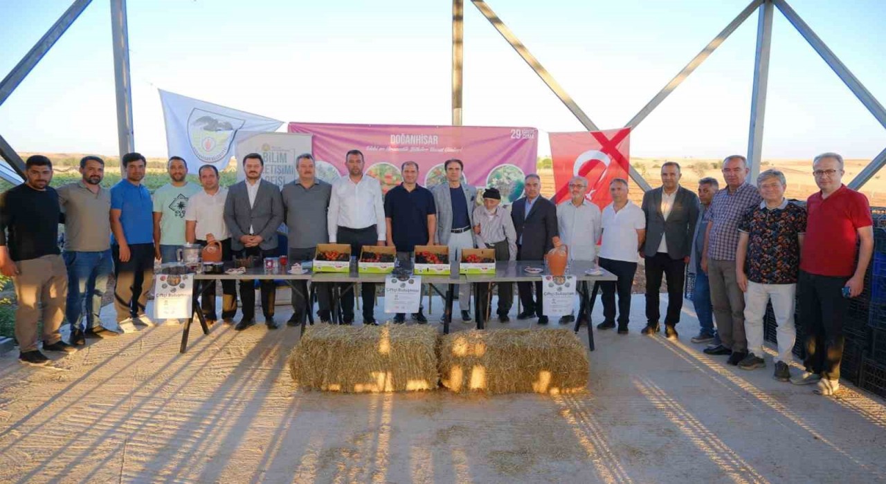 Selçuk Üniversitesi Bilim İletişimi Ofisi, Doğanhisarda çiftçilerle buluştu