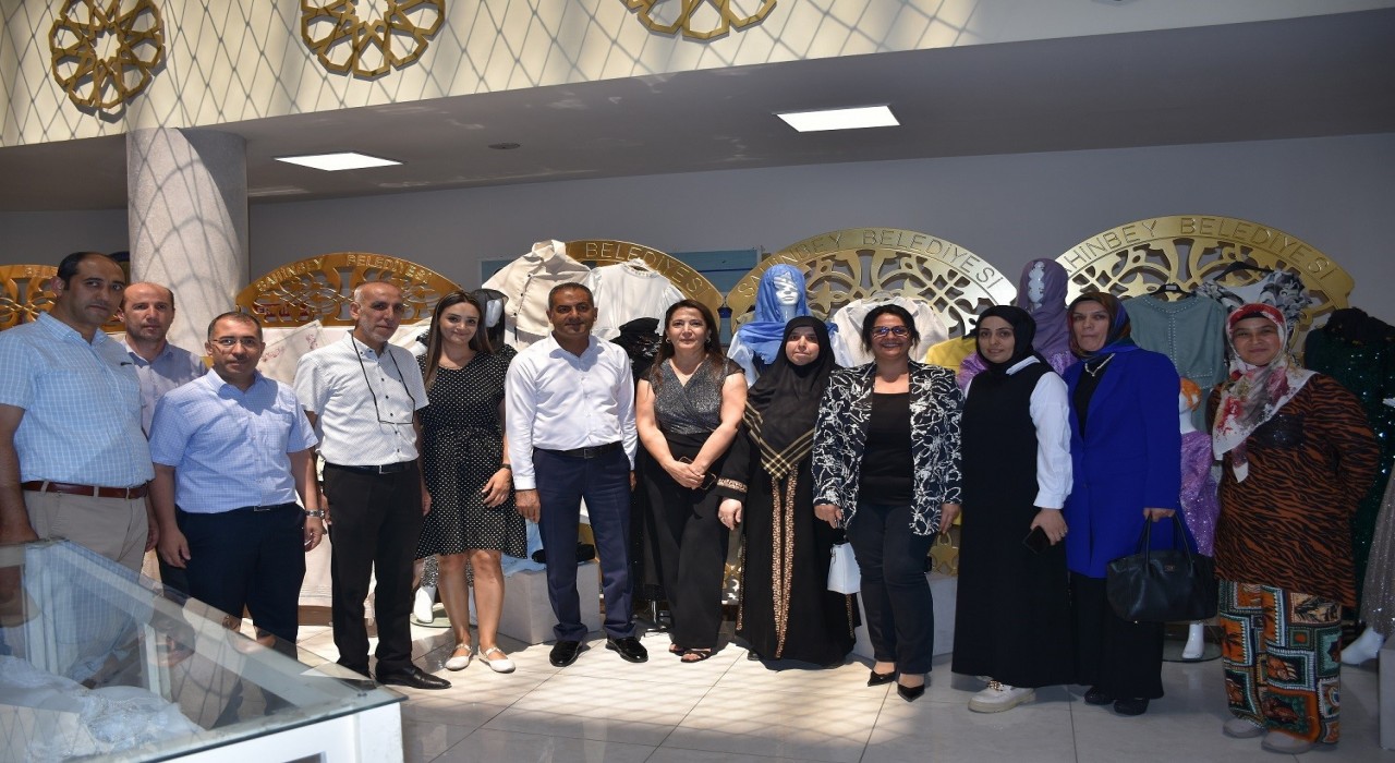 Selçuklu Gençlik Merkezi kursiyerlerinden el emeği sergisi