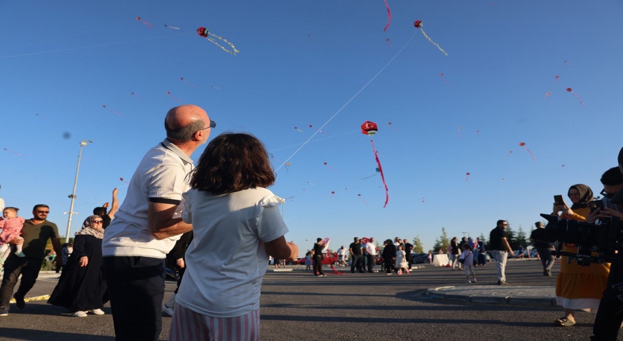Selçuklu semaları uçurtmalarla şenlendi