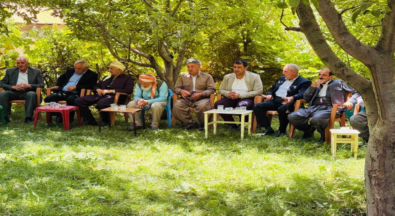 Şemdinlide iki aile arasındaki husumet barışla sonuçlandı
