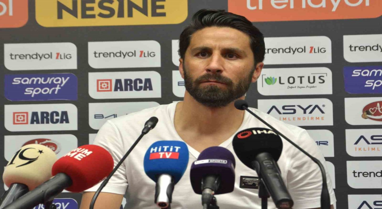 Şenol Can: Son dakikada tartışılır bir penaltı kararıyla 2-1 mağlup ayrıldık