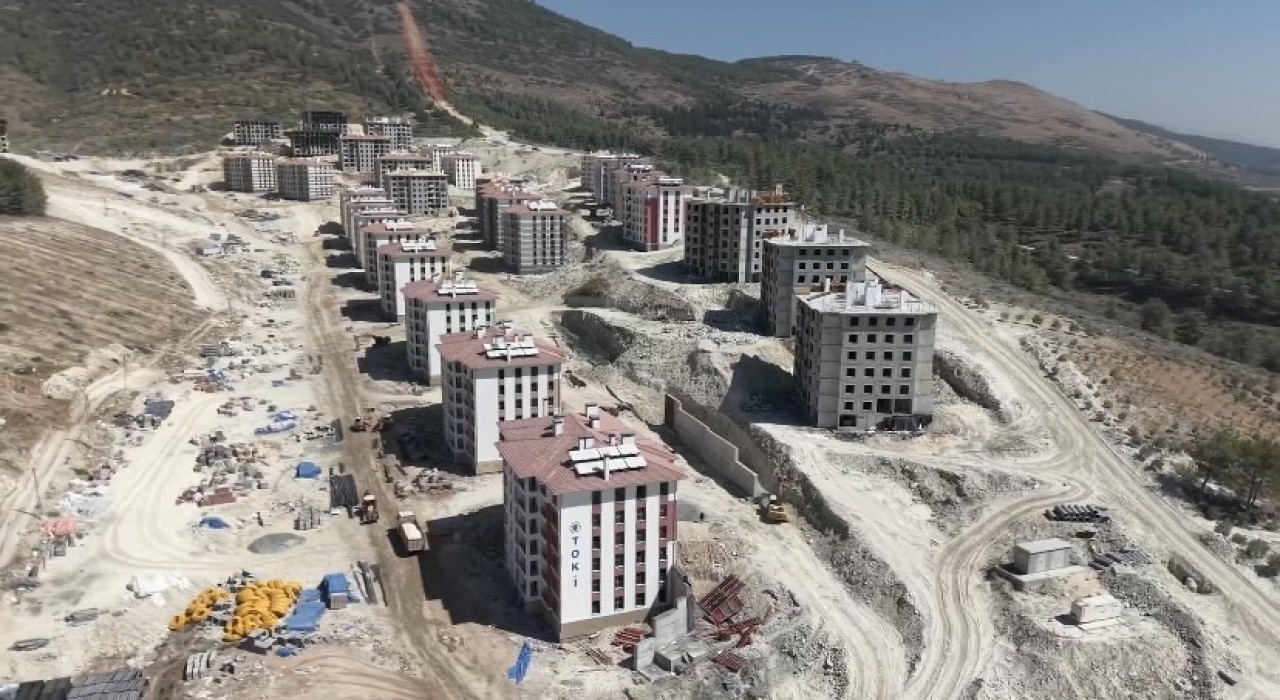 Serinyol ve Alahanda afet konutları yükseliyor