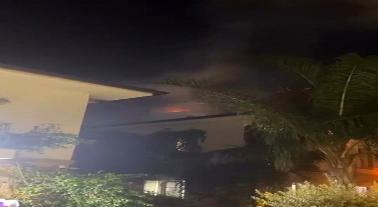 Side Antik Kentte restoranın bacasında çıkan yangın büyümeden söndürüldü