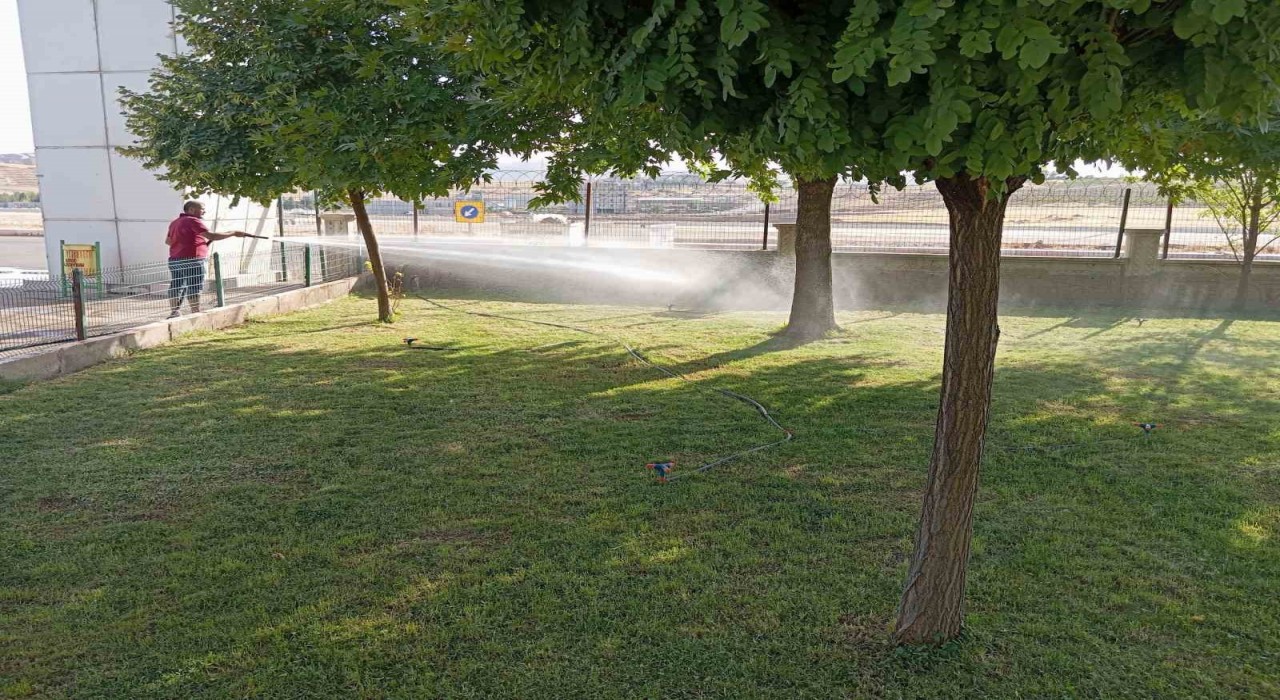 Siirt il otogarında kapsamlı temizlik ve bakım çalışması yapıldı