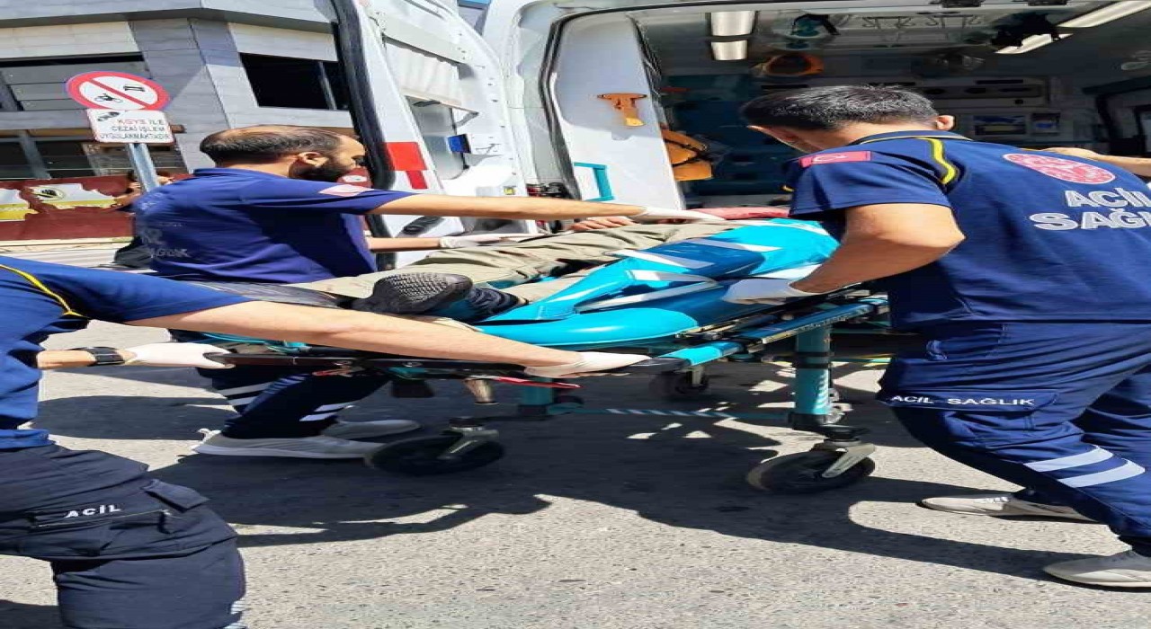 Siirtte bıçaklı kavga: 1 yaralı