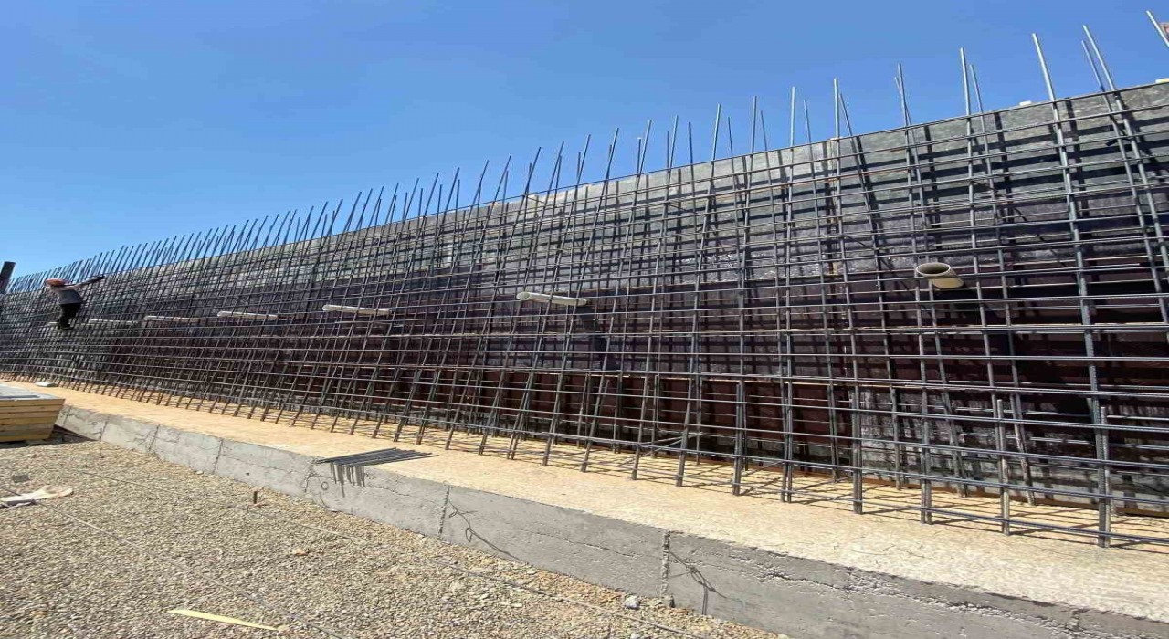 Siirtte bin 330 metrelik yeni imar yolu çalışması sürüyor