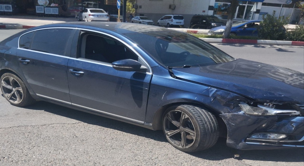 Siirtte maddi hasarlı trafik kazası meydana geldi