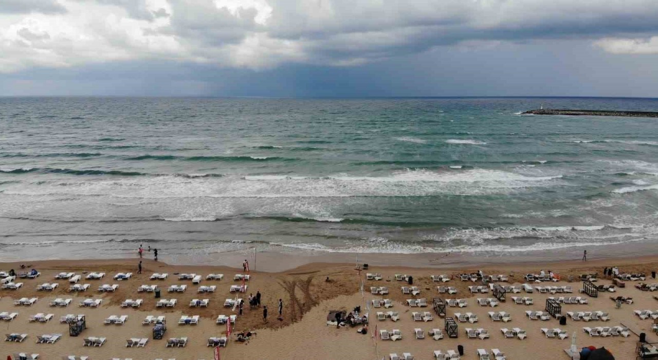 Şilede denize girmek yasaklandı