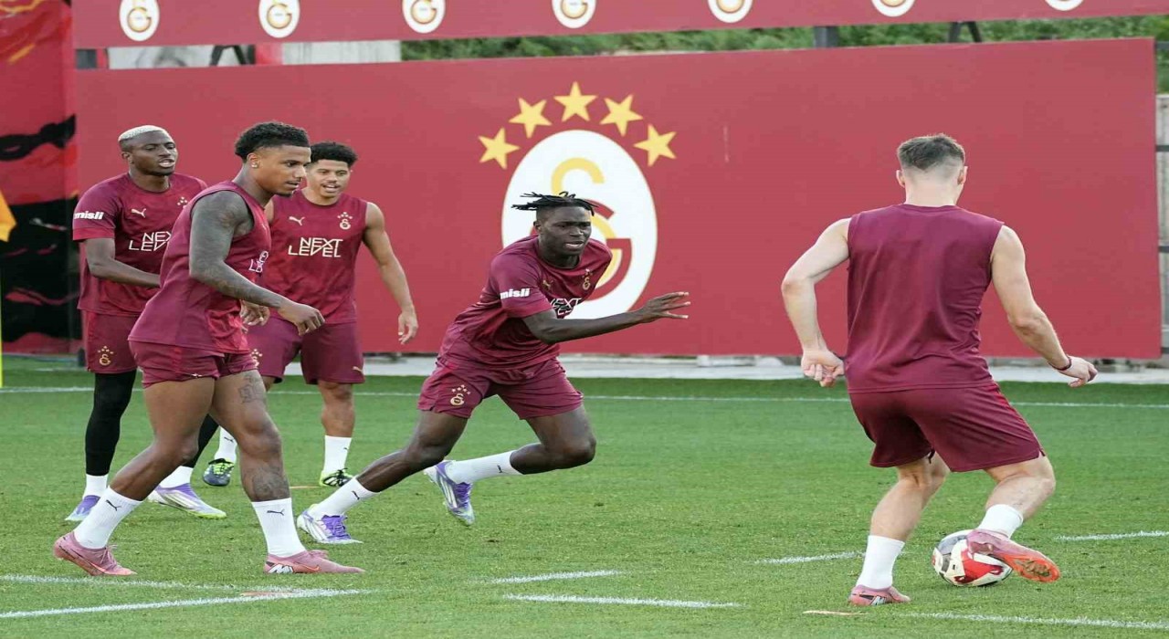 Singo, Galatasaray ile ilk antrenmanına çıktı