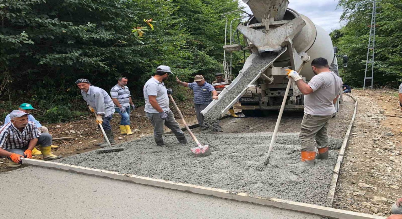 Sinopta köylüler kendi yollarını yaptı: Artık yeter dedik ve yola çıktık