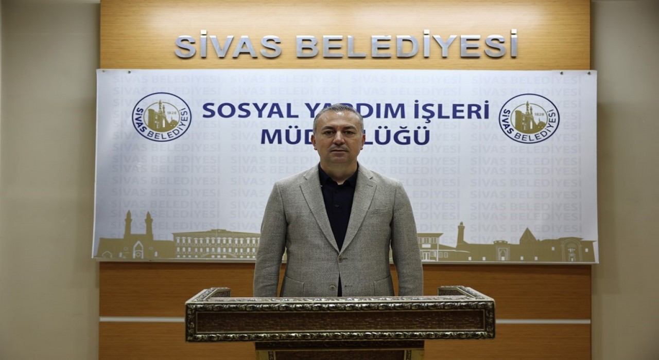 Sivas Belediyesinden dar gelirli öğrencilere nakit kırtasiye desteği