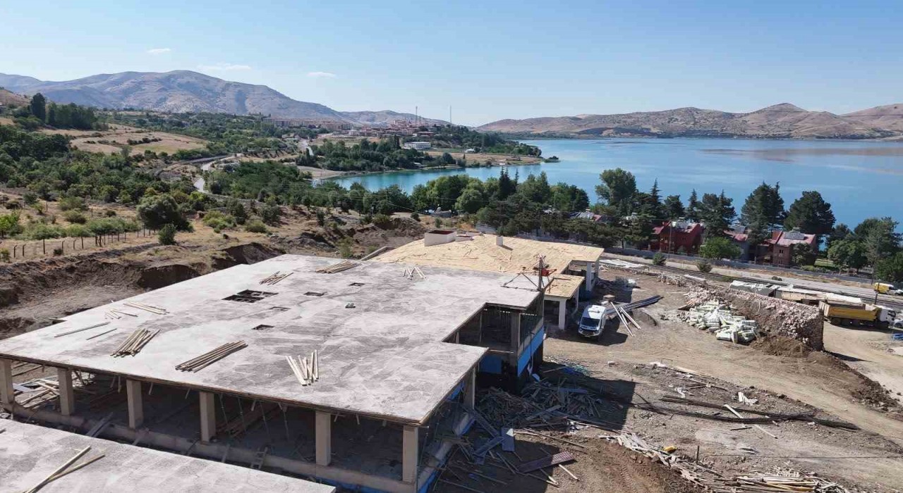 Sivrice Engelsiz Yaşam Merkezinde çalışmalar sürüyor