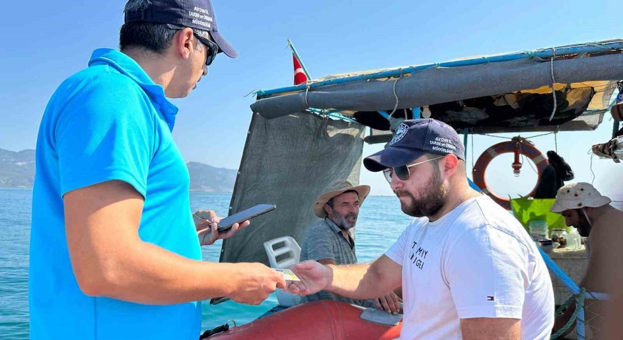 Sökede balıkçılar hem denetlendi hem de bilgilendirildi