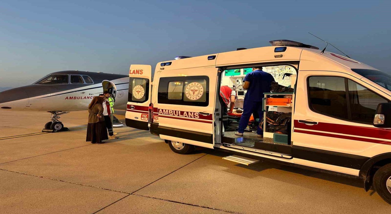 Solunum yetmezliği yaşayan bebek ambulans uçakla Ankaraya sevk edildi
