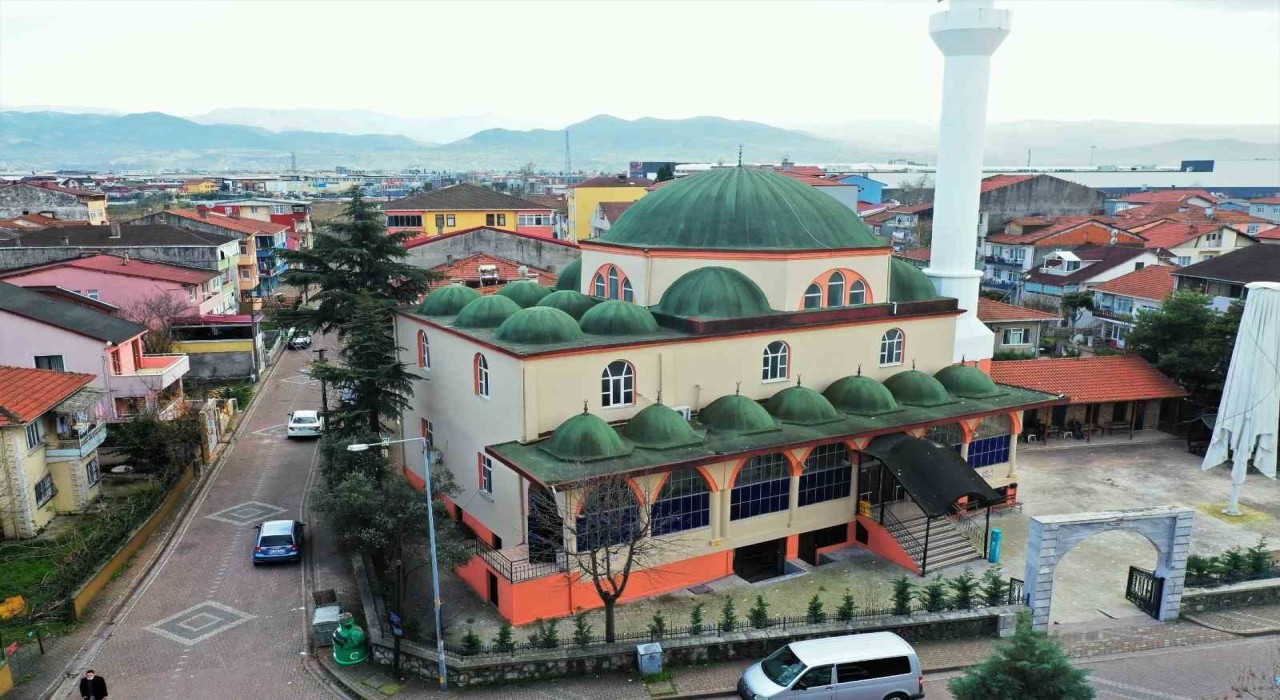 Son 6 yılda 897 camiye boya desteği