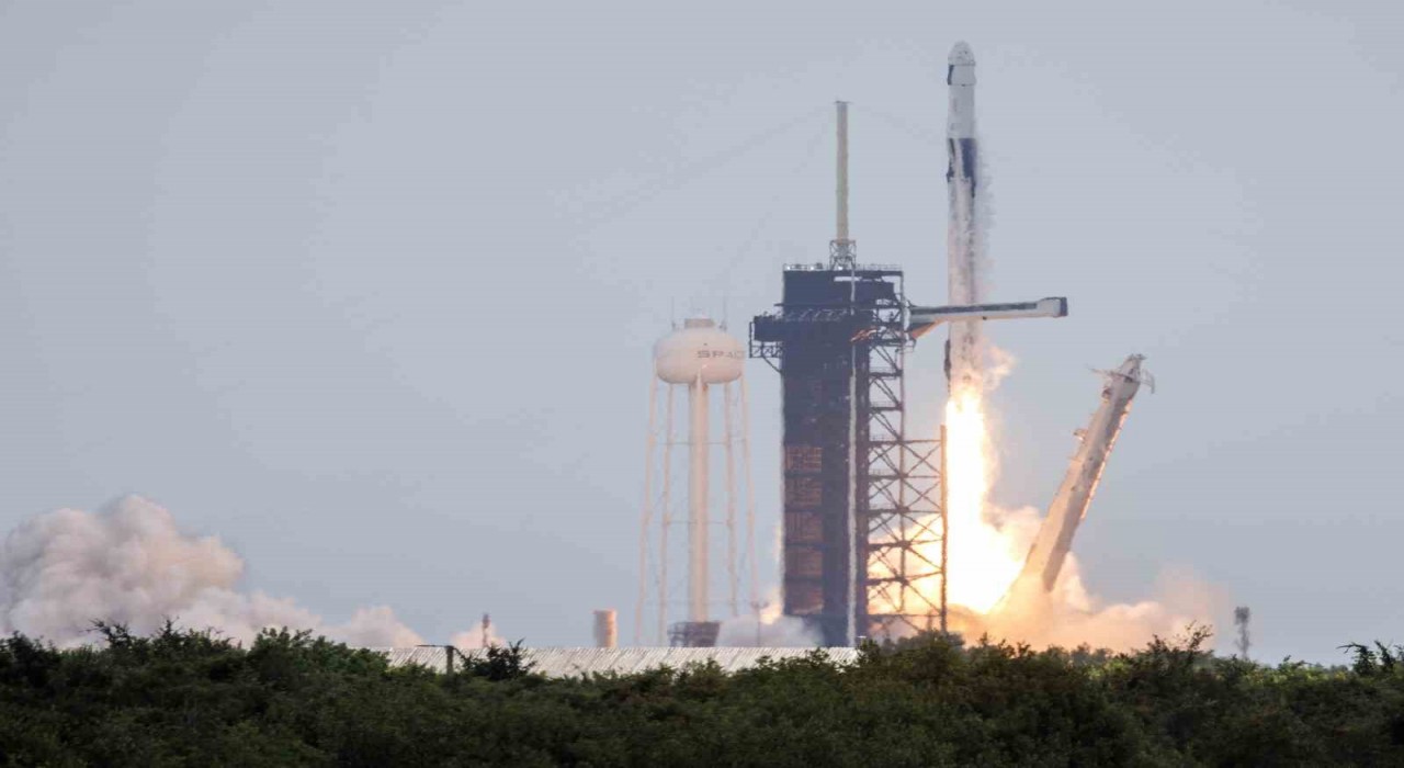SpaceX, Crew-11 Görevini Başarıyla Başlattı