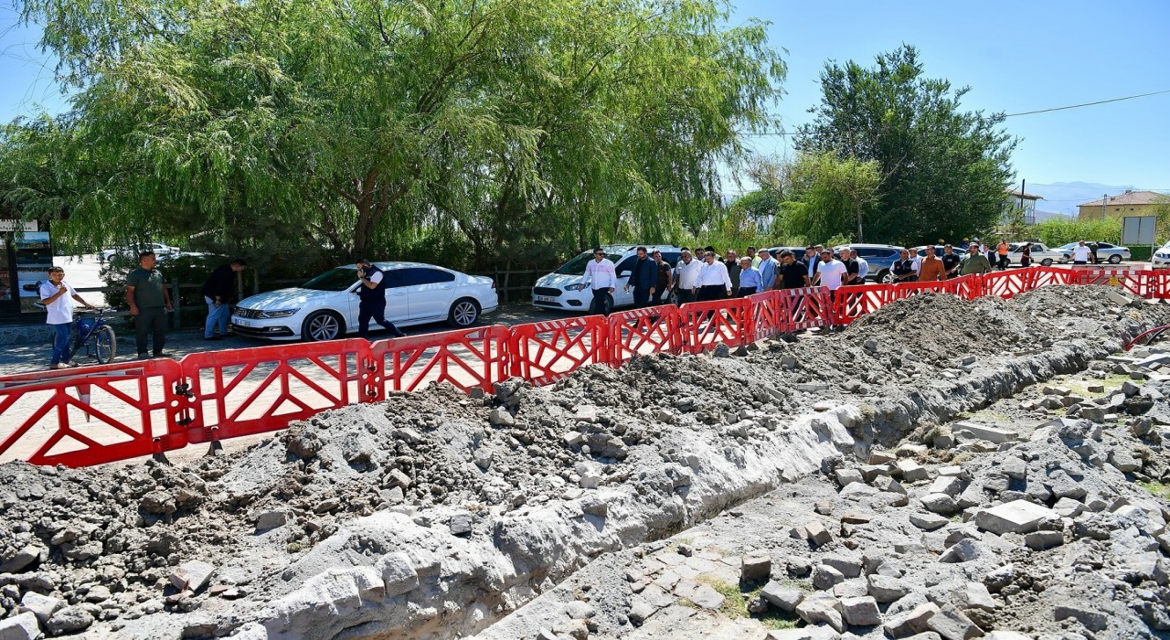 Sultan Sazlığında can suyu çalışmaları hızlandı