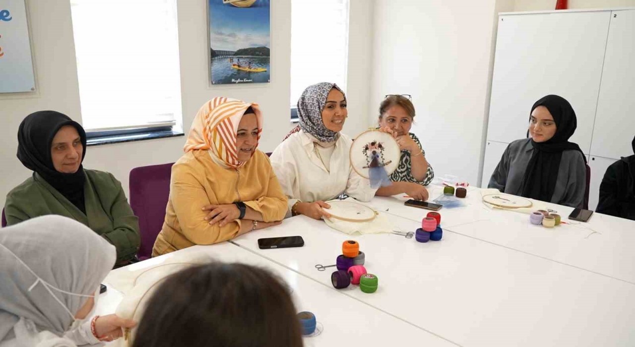 Sultangazi Belediyesinden anlamlı proje: Kız Çocuğu Bir İnci Hikayesi