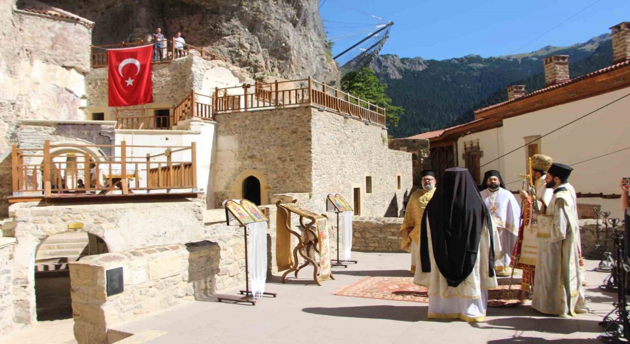 Sümela Manastırında 12. ayin