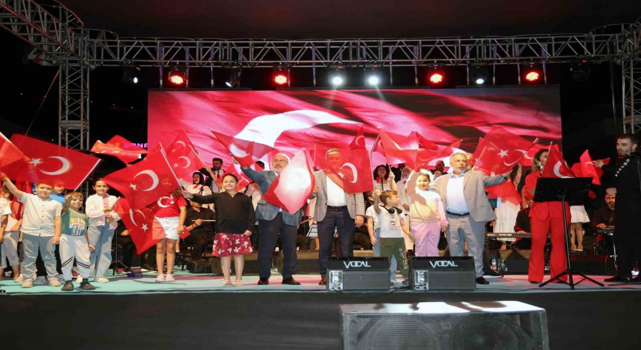 Talasta Zafer Haftası türkülerle taçlandı