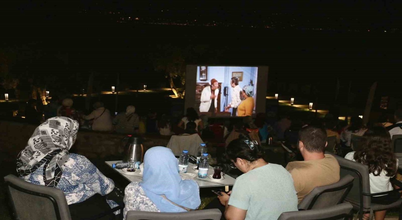 Tarihi kalede Neşeli Günler
