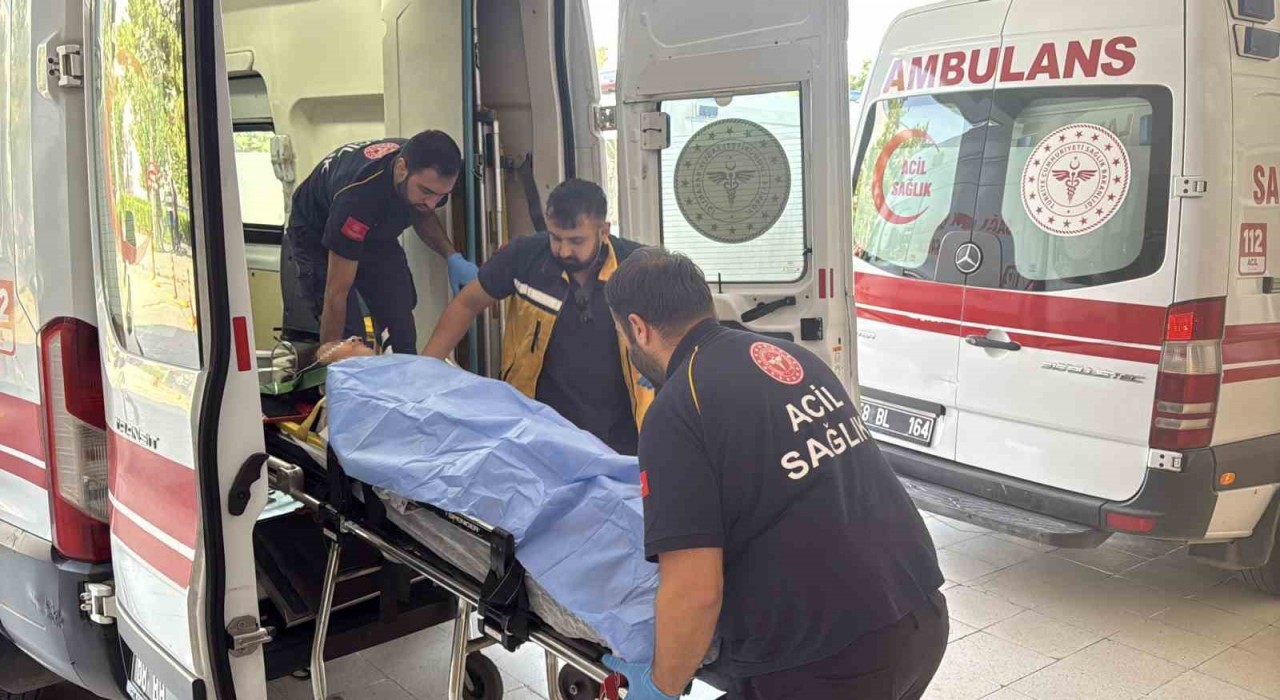 Tarım işçilerini taşıyan minibüs uçuruma yuvarlandı: 3 ölü, 4ü ağır 18 yaralı