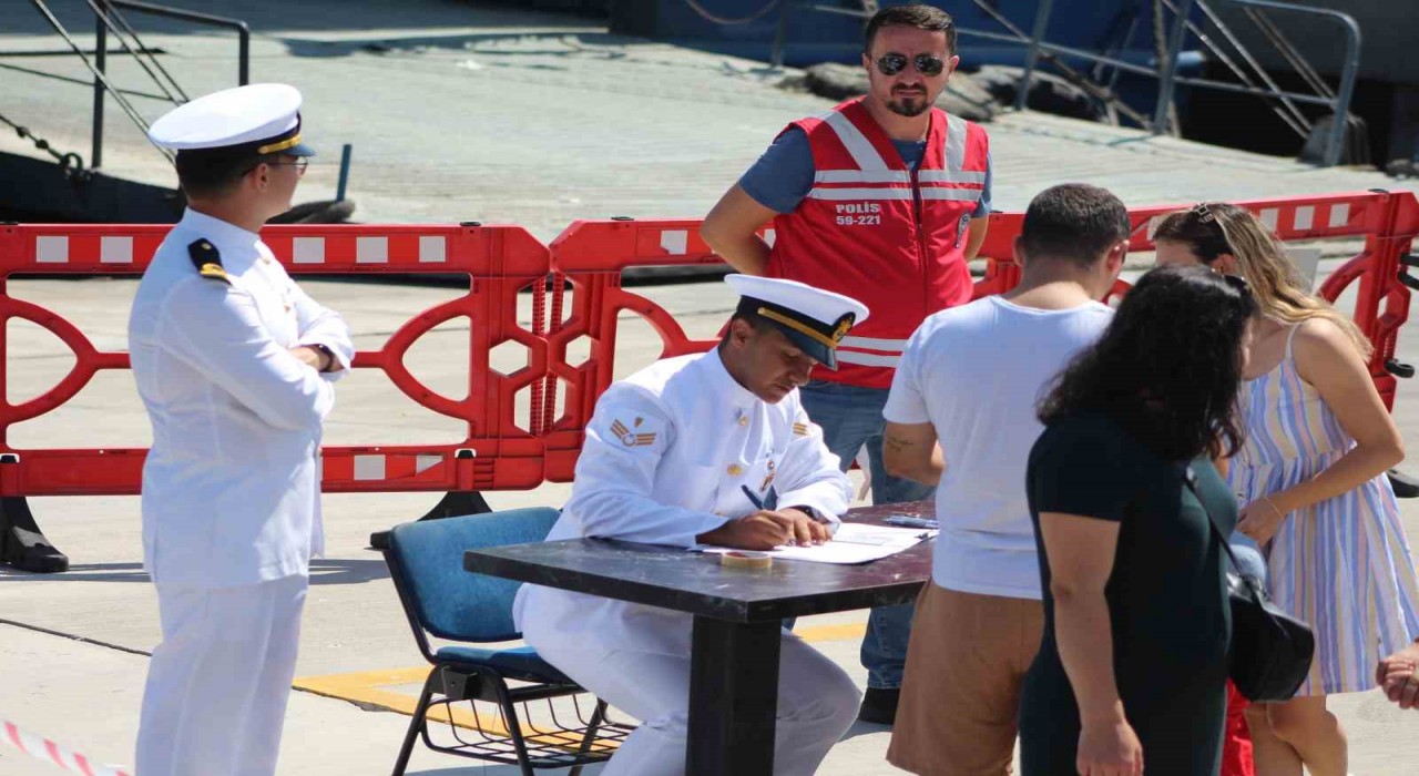 T.C.G. Enez mayın tarama gemisi Tekirdağda halkın ziyaretine açıldı