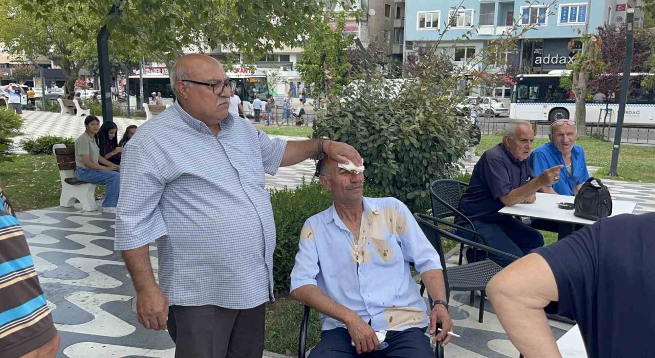 Tekirdağda çay bahçesinde kan aktı
