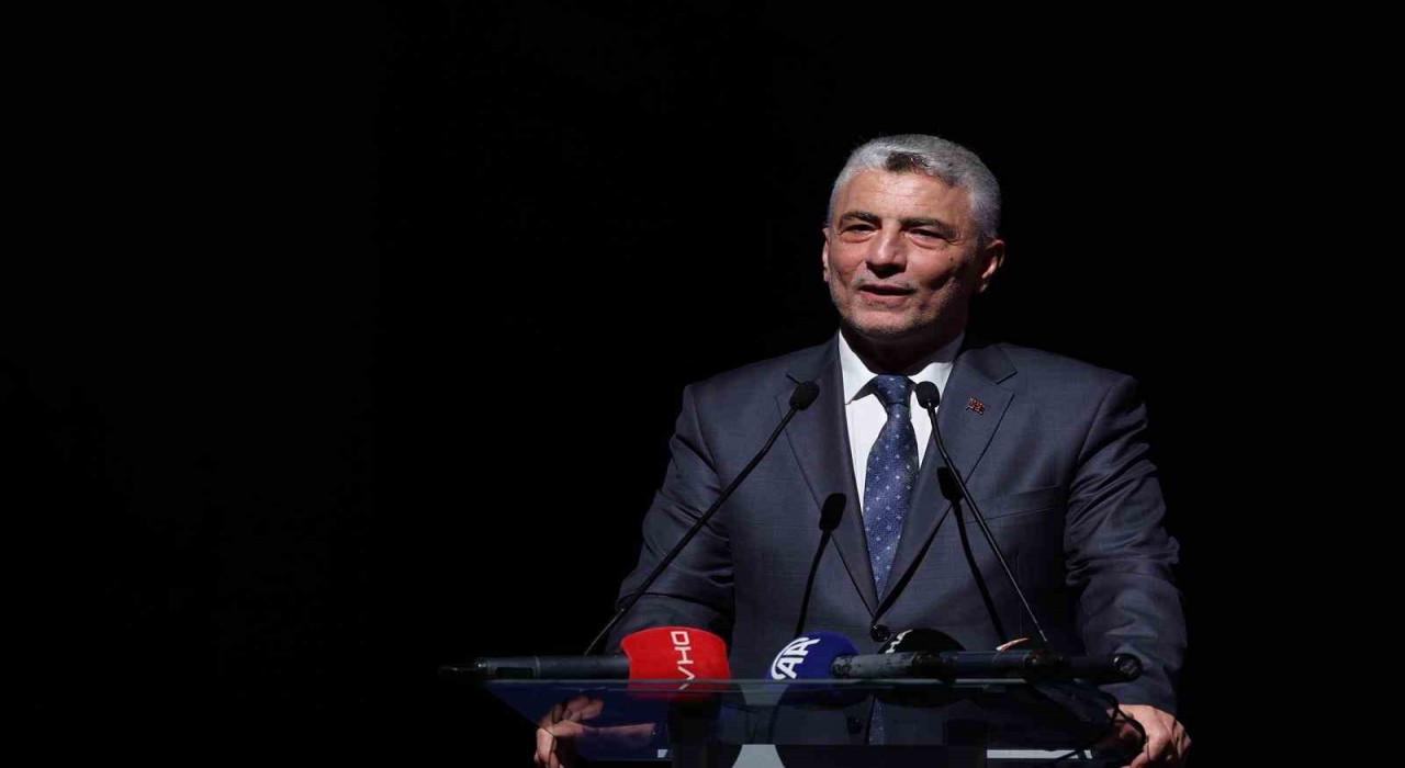 Ticaret Bakanı Bolat: Yıl sonunda ihracatta 390 milyar doları aşacağız
