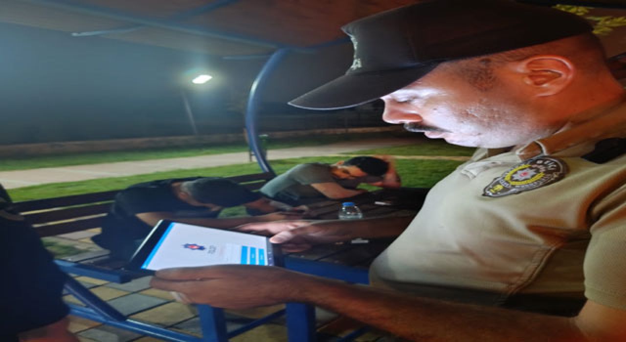 Toprakkale Emniyeti Çamlık Evlerinde Asayiş Denetimi Gerçekleştirdi