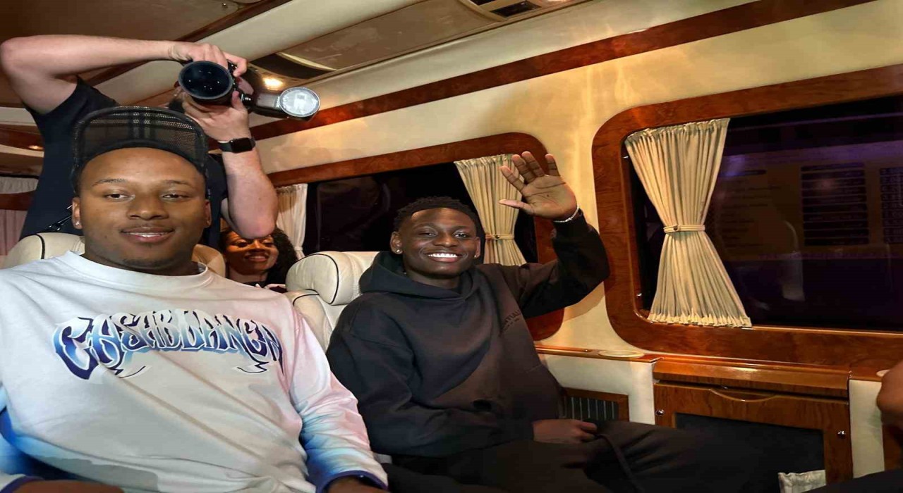 Trabzonsporun yeni transferi Kazeem Olaigbe Trabzon geldi