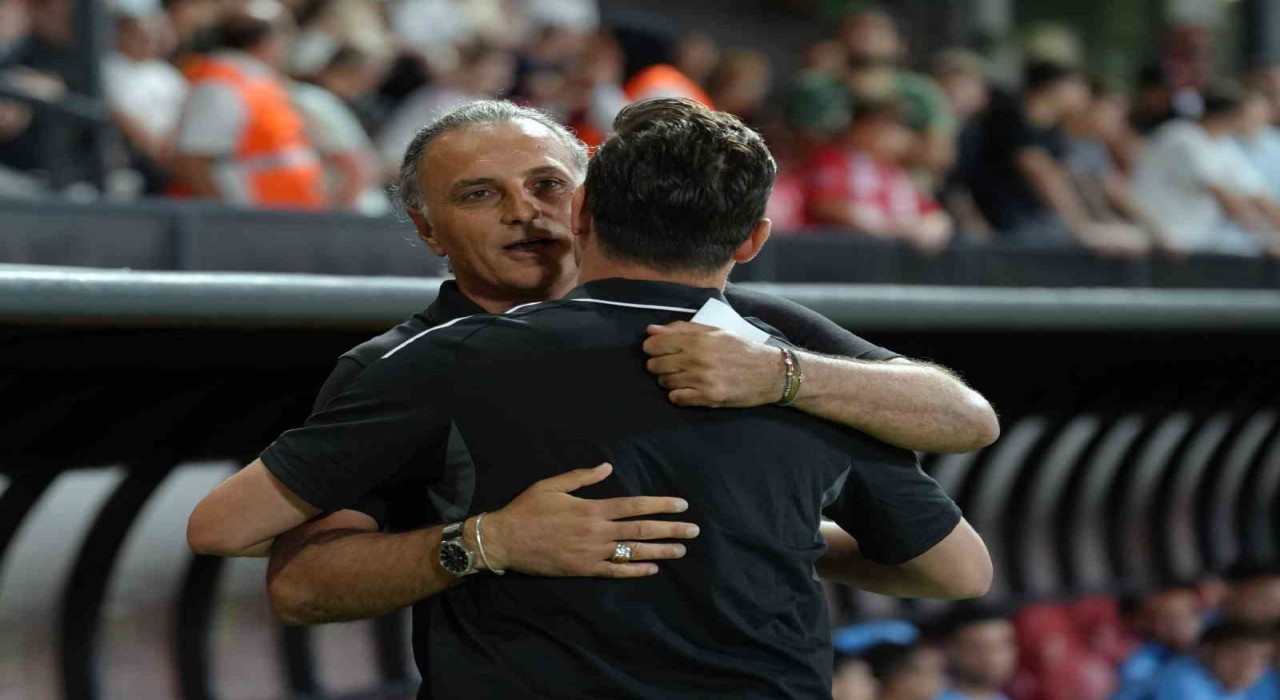 Trendyol Süper Lig: Beşiktaş: 2 - Eyüpspor: 1 (Maç sonucu)