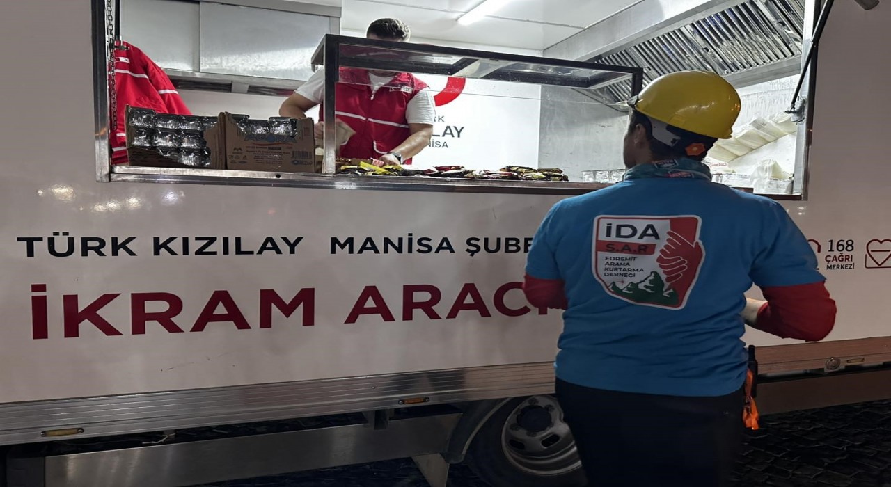 Türk Kızılay Manisadan deprem ve yangın bölgelerine destek
