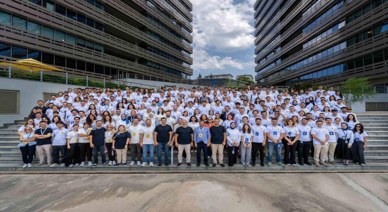 Turkcellin gençlere özel işe alım programı GNÇYTNK 2025 tamamlandı