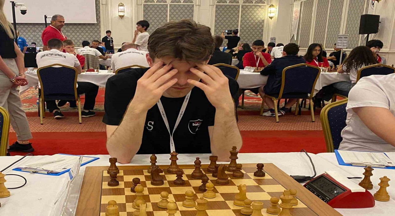 Türkiye İş Bankası Satranç Süper Liginde şampiyonluk mücadelesi devam ediyor