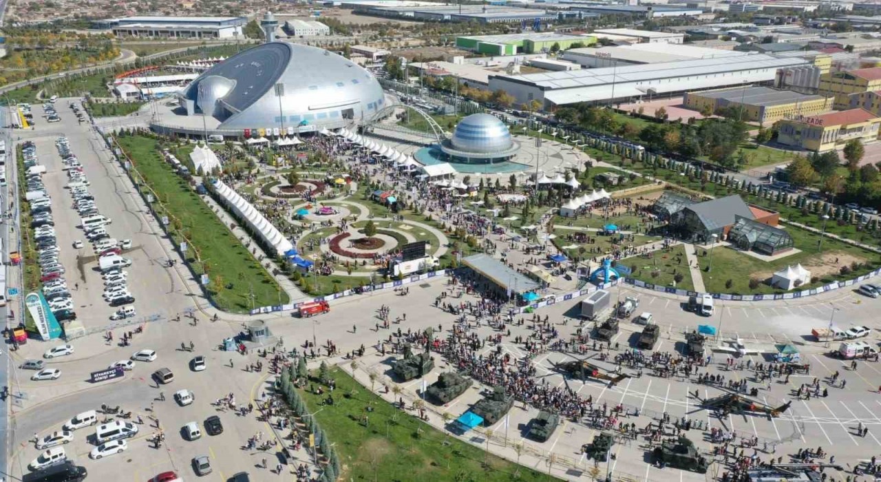 Türkiyenin en büyük bilim festivali 21 Ağustosta 10. kez kapılarını açıyor